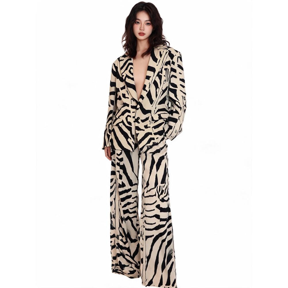H&M Studio Runway Collection Zebra‑Print Two‑Piece Suit – Size Small